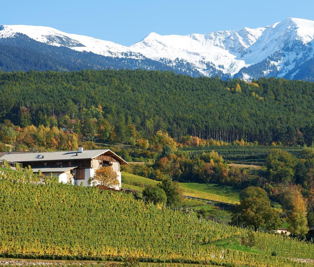 Strasserhof Tenuta-Weingut Vahrn Exterior foto
